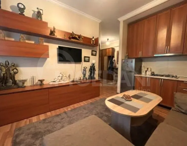 ქირავდება 2 ოთახიანი ბინა 50მ² 1/6 სართ თბილისი - photo 1