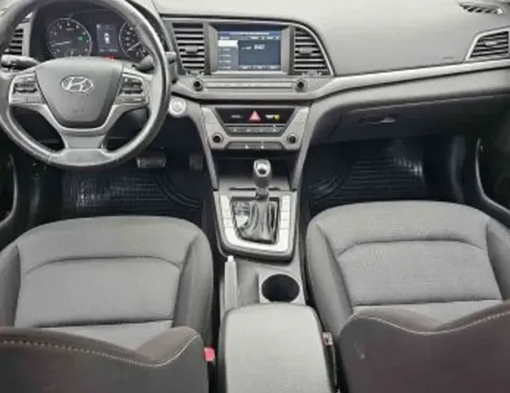 Hyundai Elantra 2018 თბილისი