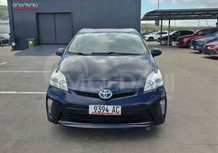 Toyota Prius 1.8L 2015 Тбилиси - изображение 1