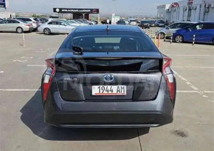 Toyota Prius 1.8L 2016 Тбилиси - изображение 5