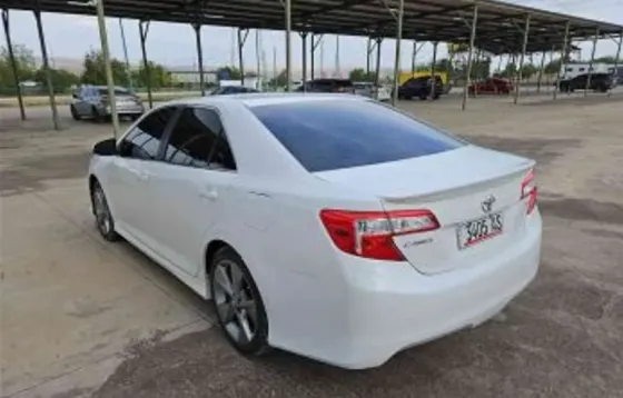 Toyota Camry 2014 თბილისი