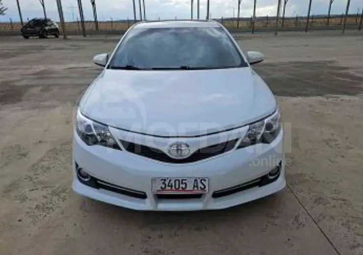Toyota Camry 2.5L 2014 Тбилиси - изображение 1