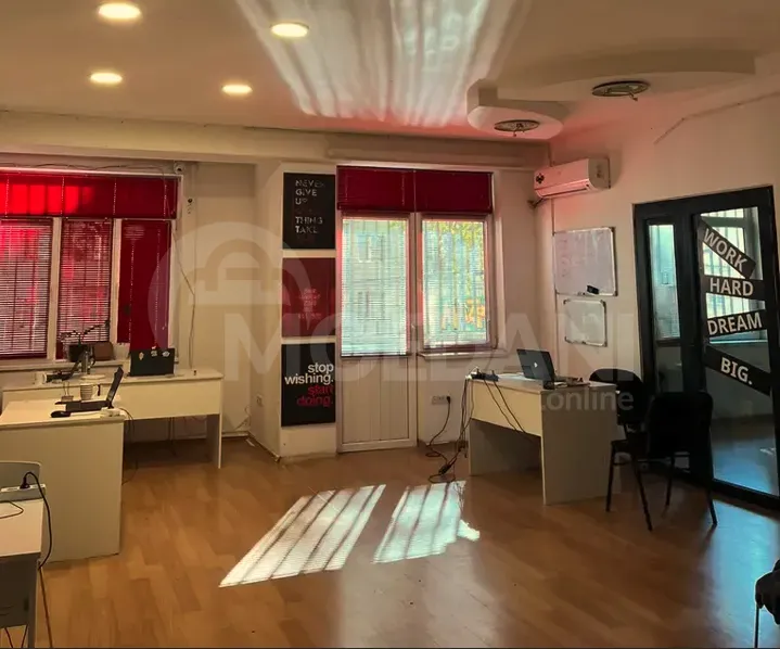 Сдается коммерческое офисное помещение в Сабуртало Тбилиси - изображение 2