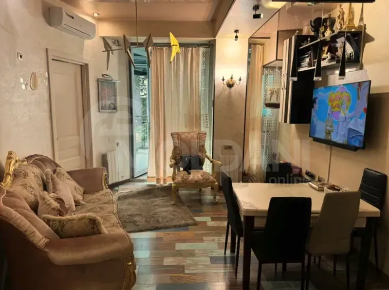 იყიდება 3 ოთახიანი ბინას 82მ² 3/10 სართ თბილისი - photo 1