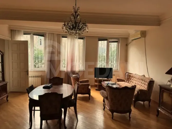 Сдам 5-к. квартиру 160м² 3/10 эт. Тбилиси - изображение 1