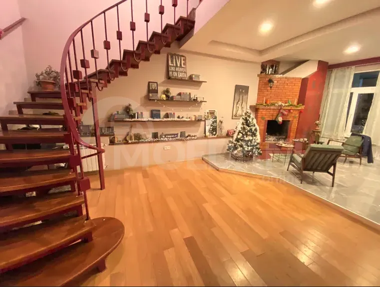 Продам 4-комн. квартиру 192м² 5/6 эт. Тбилиси - изображение 2