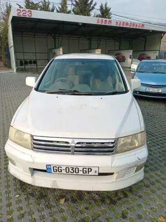 Mitsubishi Chariot 1998 Тбилиси