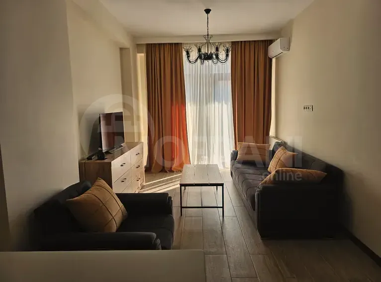 ქირავდება 2 ოთახიანი ბინა 55მ² 9/15 სართ თბილისი - photo 1