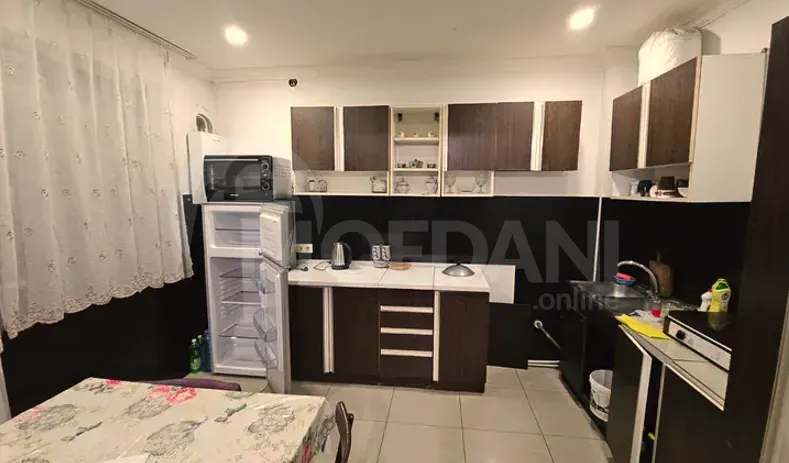 Продам 5-комн. квартиру 105м² 7/9 эт. Тбилиси - изображение 1