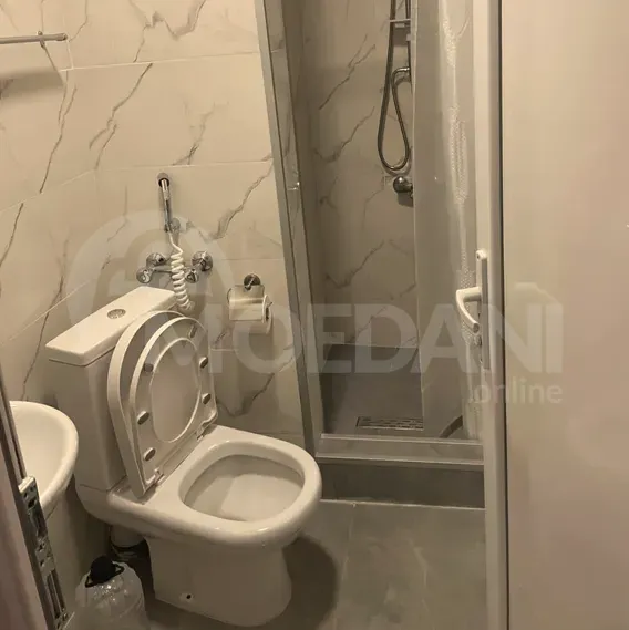 Сдам 2-комн. квартиру 45м² 1/1 эт. Тбилиси - изображение 4