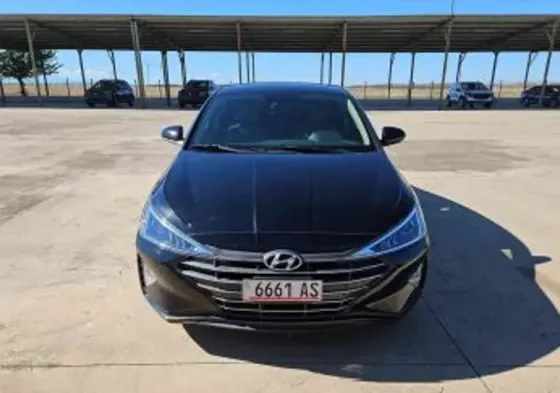 Hyundai Elantra 2019 თბილისი