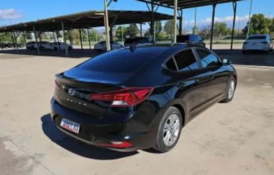 Hyundai Elantra 2019 თბილისი