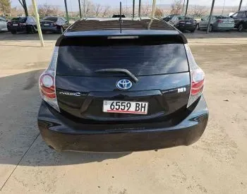 Toyota Prius C 2014 თბილისი