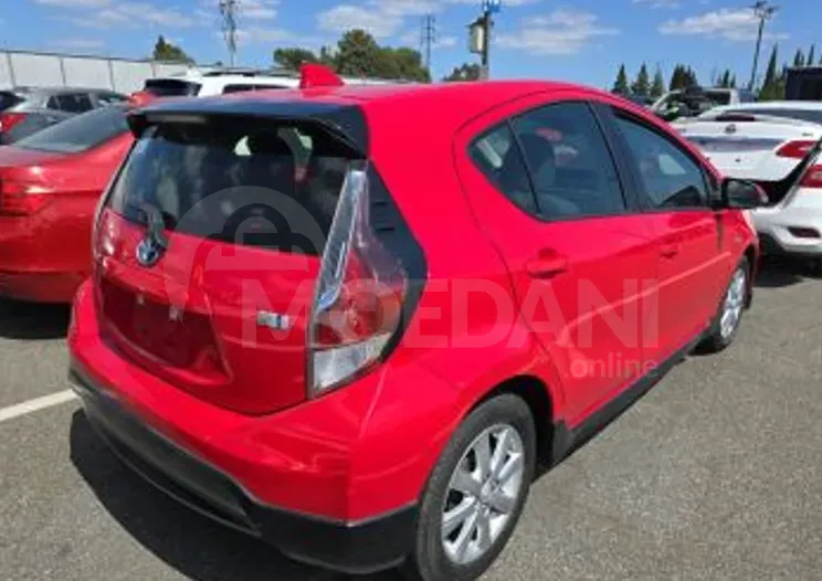 Toyota Prius C 1.5L 2017 Тбилиси - изображение 3