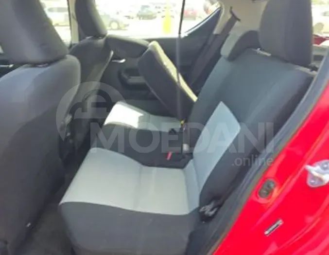 Toyota Prius C 1.5L 2017 Тбилиси - изображение 4