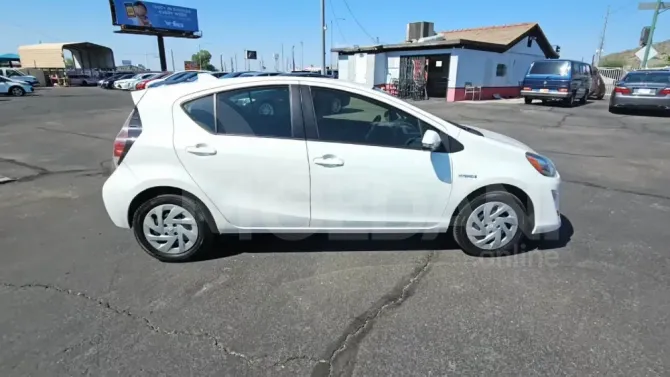 Toyota Prius C 2016 Tbilisi - photo 3