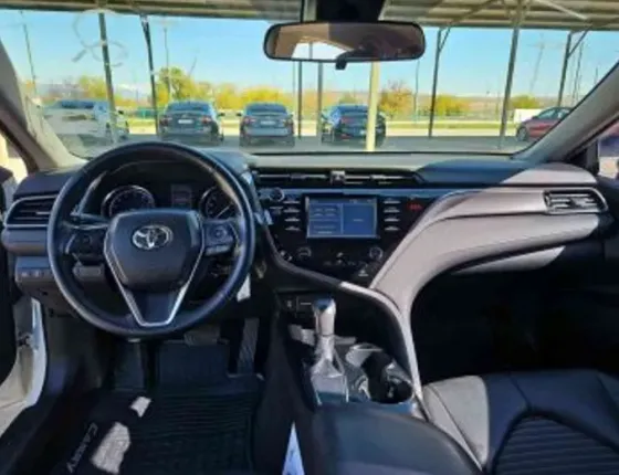 Toyota Camry 2019 Тбилиси