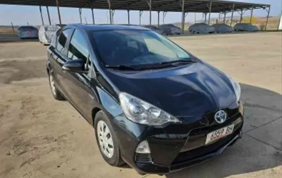 Toyota Prius C 2014 Тбилиси