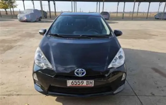 Toyota Prius C 2014 Тбилиси