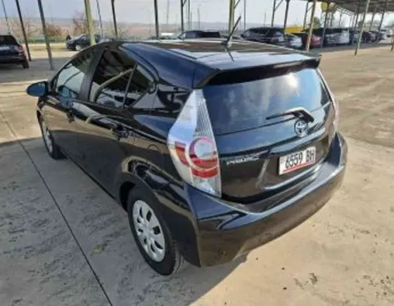 Toyota Prius C 2014 Тбилиси