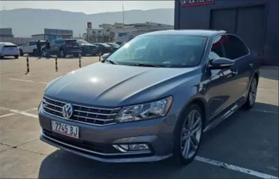 Volkswagen Passat 1.8 2016 თბილისი