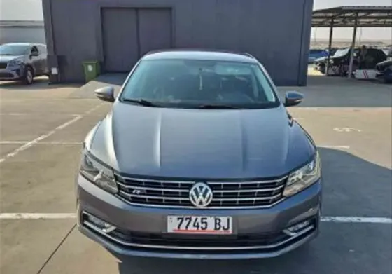 Volkswagen Passat 1.8 2016 თბილისი