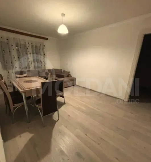 ქირავდება 2 ოთახიანი ბინა 55მ² 1/1 სართ თბილისი - photo 2