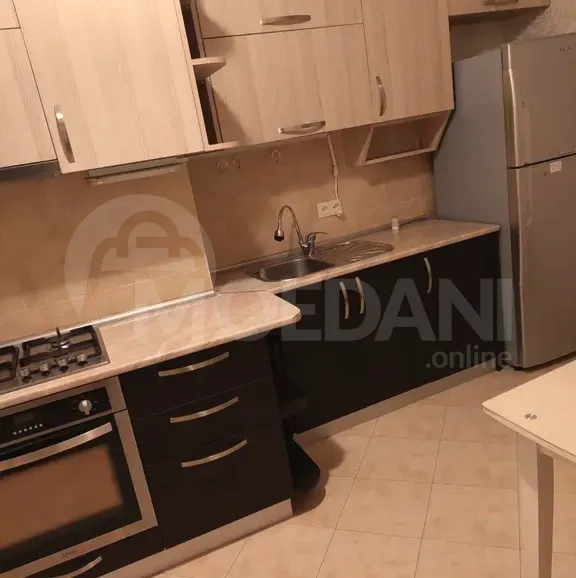 ქირავდება 2 ოთახიანი ბინა 80მ² 11/15 სართ თბილისი - photo 9