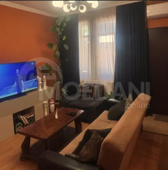 Сдам 2-комн. квартиру 67м² 1/1 эт. Тбилиси - изображение 1