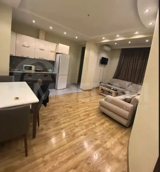 ქირავდება 2 ოთახიანი ბინა 65მ² 7/10 სართ თბილისი - photo 1