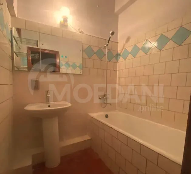 Сдам 3-комн. квартиру 100м² 2/2 эт. Тбилиси - изображение 6