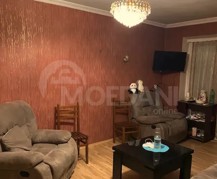 ქირავდება 2 ოთახიანი ბინა 41მ² 3/5 სართ თბილისი - photo 2