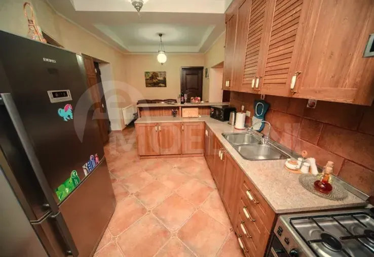 Сдам 3-комн. квартиру 70м² 1/3 эт. Тбилиси - изображение 1