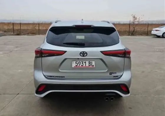 Toyota Highlander 2023 Tbilisi