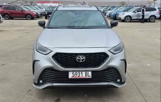 Toyota Highlander 2023 Tbilisi