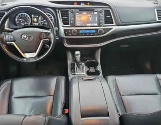 Toyota Highlander 2019 Tbilisi