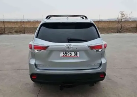 Toyota Highlander 2016 Tbilisi