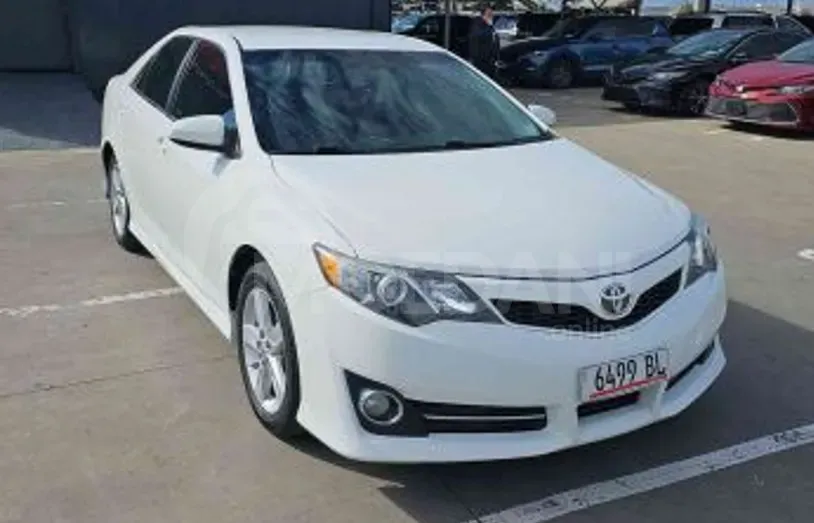 Toyota Camry 2.5L 2014 Тбилиси - изображение 3