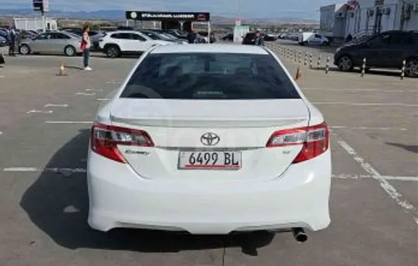 Toyota Camry 2.5L 2014 Тбилиси - изображение 5