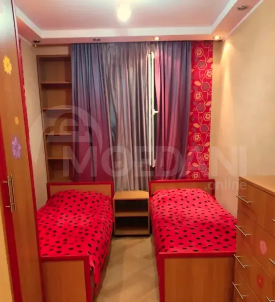 ქირავდება 3 ოთახიანი ბინა 800მ² 3/5 სართ თბილისი - photo 6