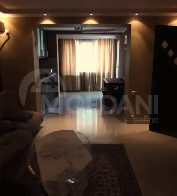 ქირავდება 3 ოთახიანი ბინა 800მ² 3/5 სართ თბილისი - photo 2