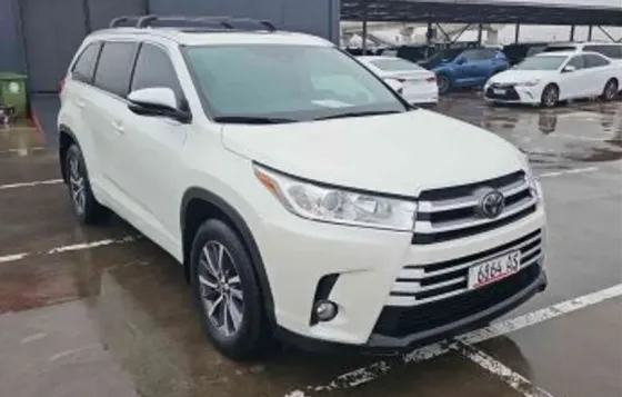 Toyota Highlander 2018 Tbilisi