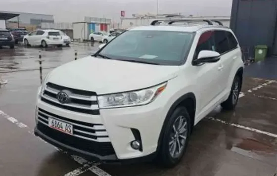 Toyota Highlander 2018 Tbilisi