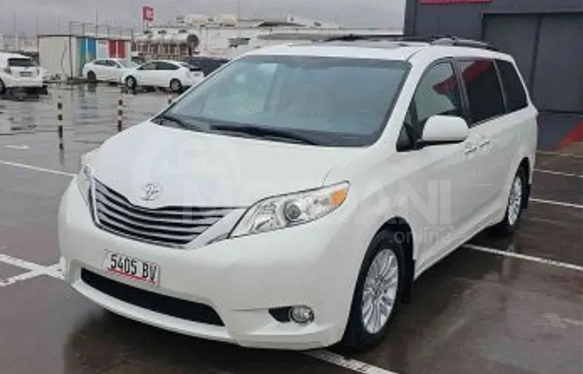 Toyota Sienna 3.5L 2015 Тбилиси - изображение 1