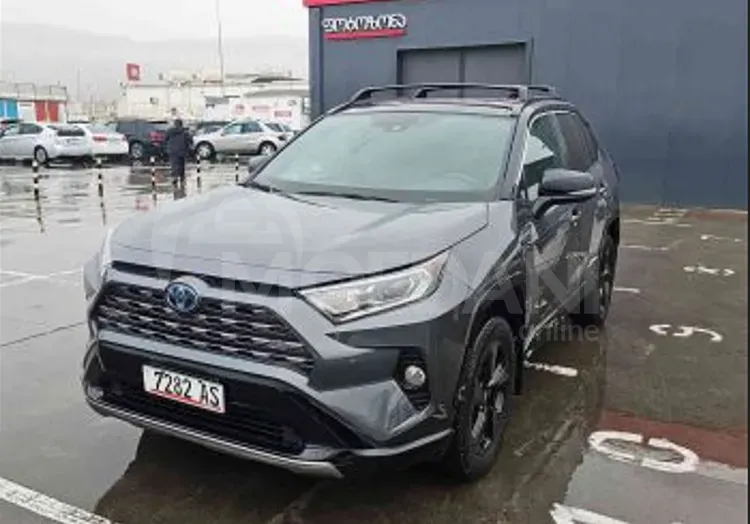 Toyota RAV4 2.5L 2021 Тбилиси - изображение 1