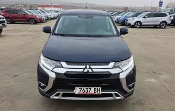 Mitsubishi Outlander 2017 თბილისი