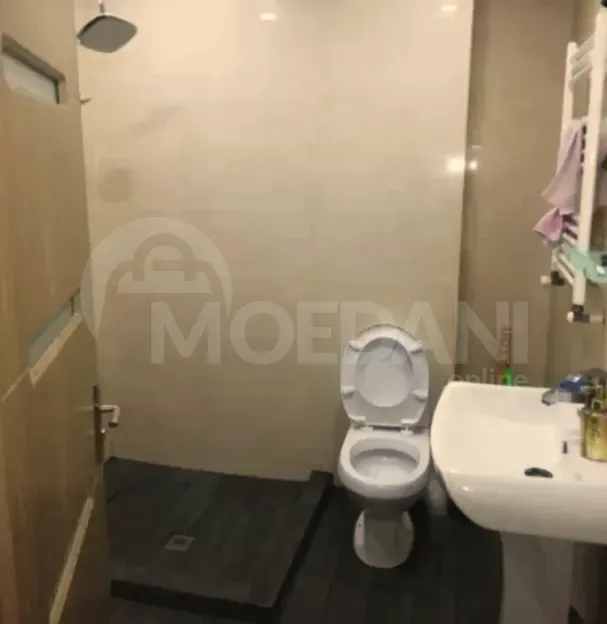 ქირავდება 2 ოთახიანი ბინა 60მ² 15/22 სართ თბილისი - photo 4