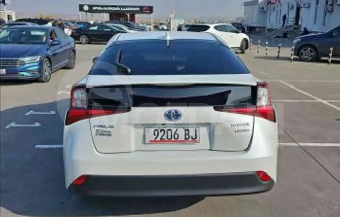 Toyota Prius 2022 Тбилиси - изображение 7