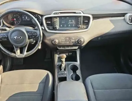 Kia Sorento 2017 Тбилиси