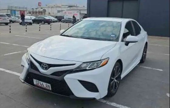 Toyota Camry 2020 Тбилиси